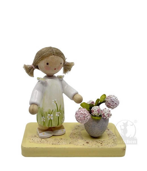 Mädchen mit Hortensie