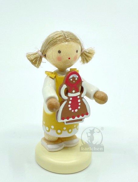 Girl with gingerbread