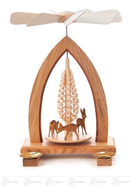 Pyramid with tree and roe deers