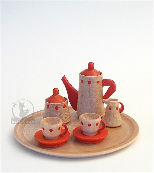 Coffee service with red dots